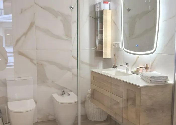 Nuevo Lujoso Centro Wifi ,parking Bilbao