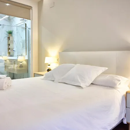 Nuevo Lujoso Centro Wifi ,parking Gratis Apartment *